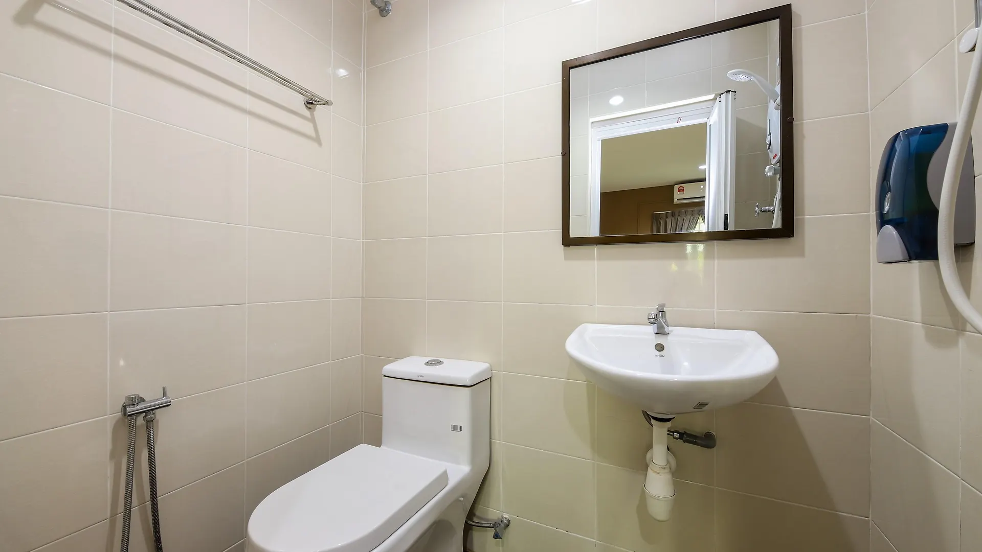 Oyo 89839 Riaz Hotel Malacca