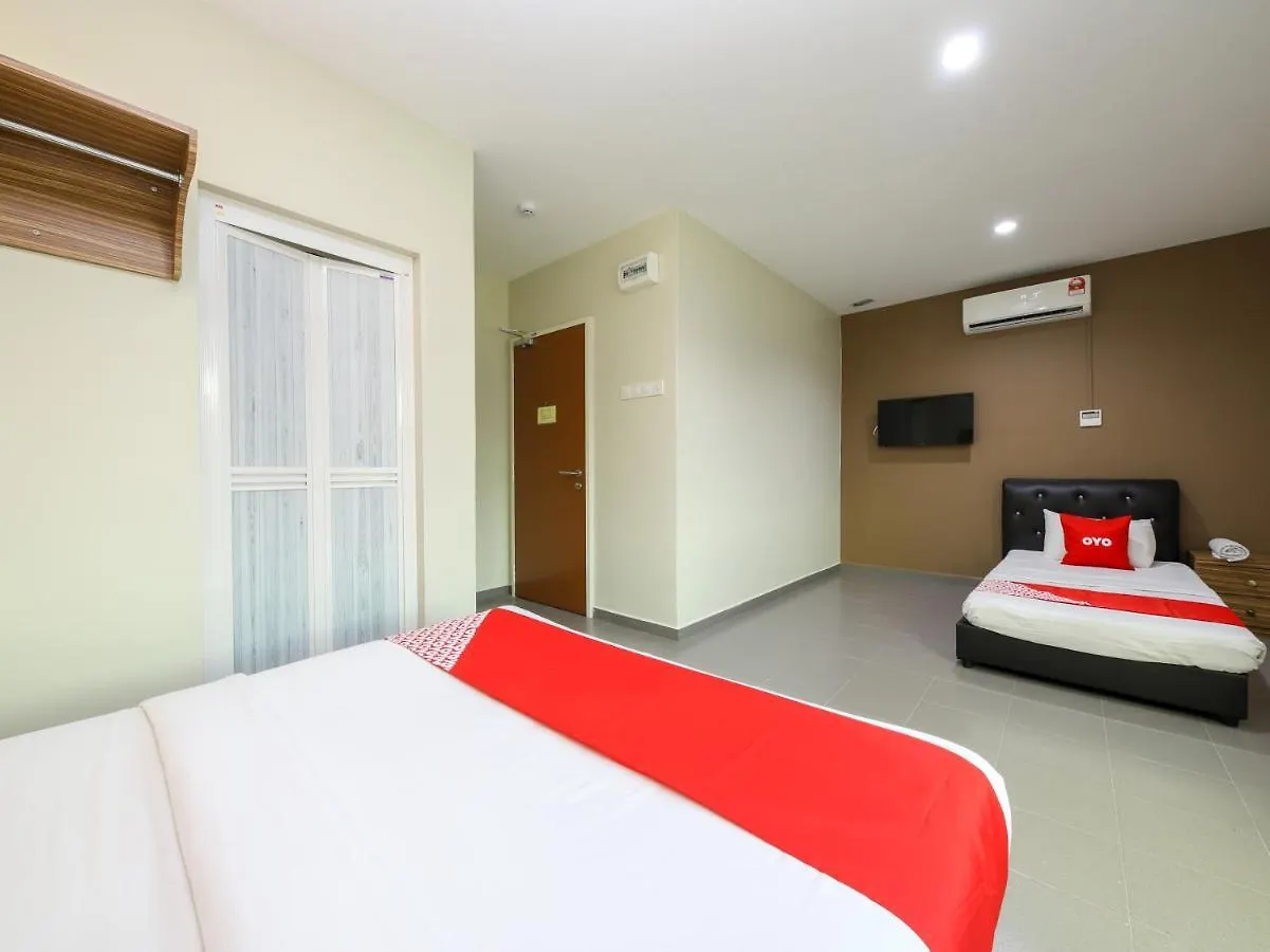 **  Oyo 89839 Riaz Hotel Malacca Malaysia