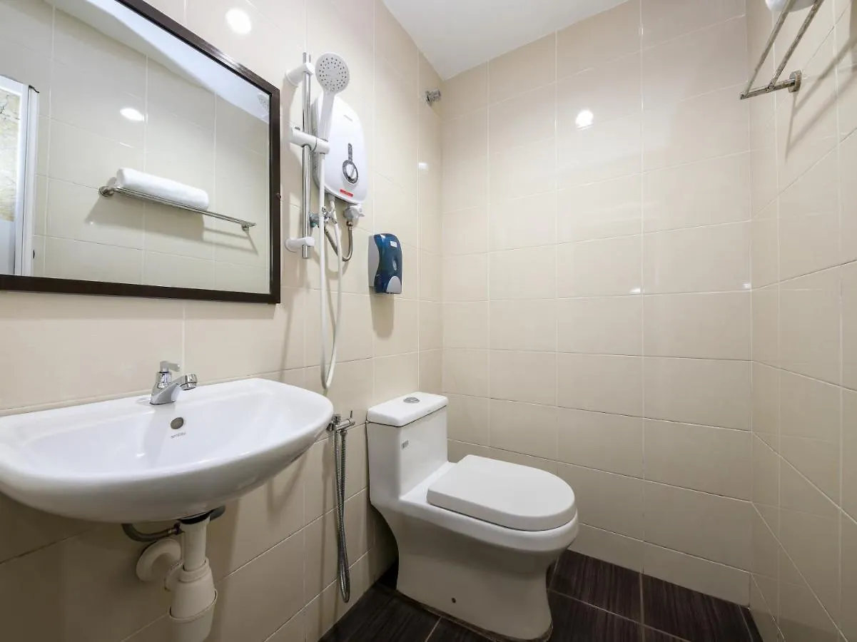 Oyo 89839 Riaz Hotel Malacca