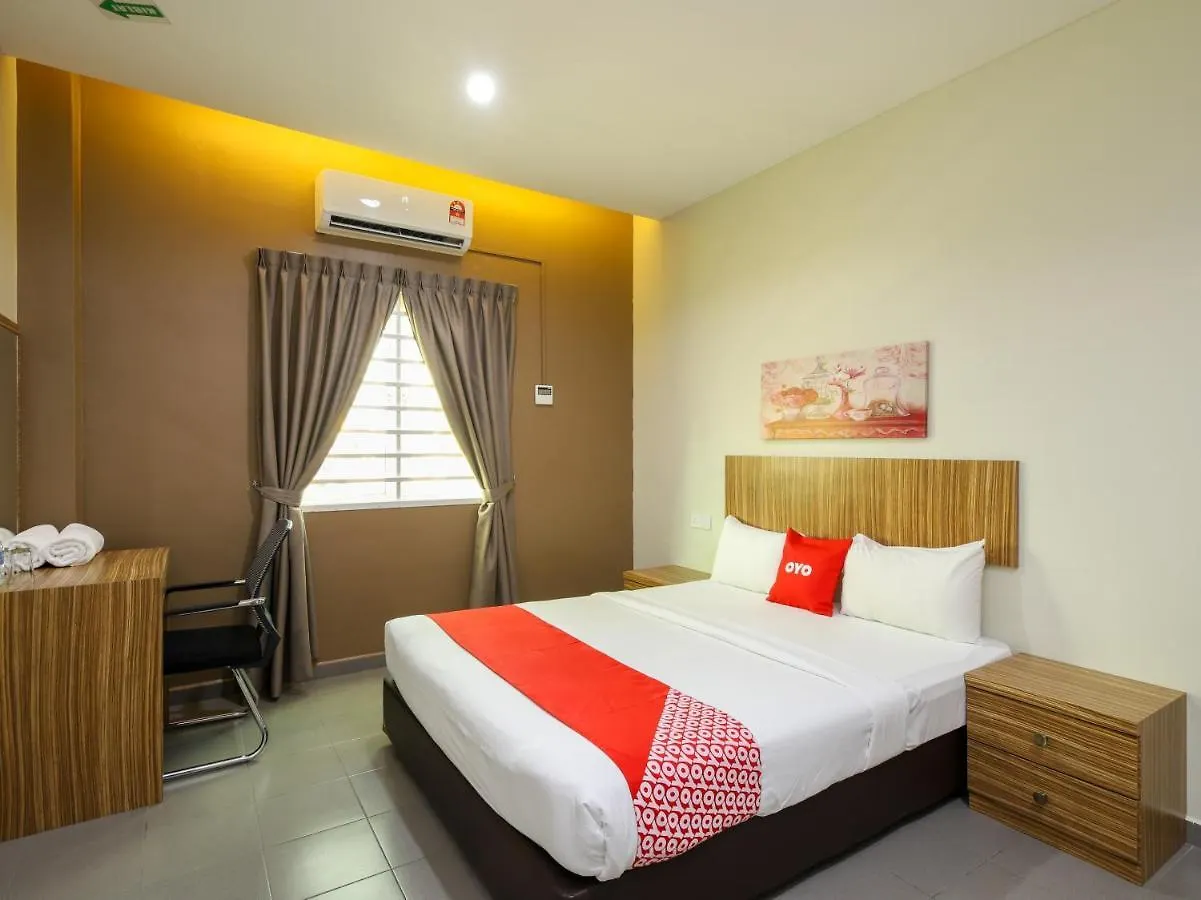 Oyo 89839 Riaz Hotel Malacca