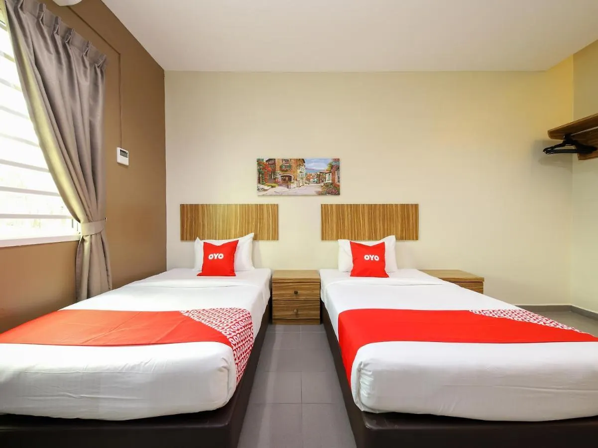 Oyo 89839 Riaz Hotel Malacca